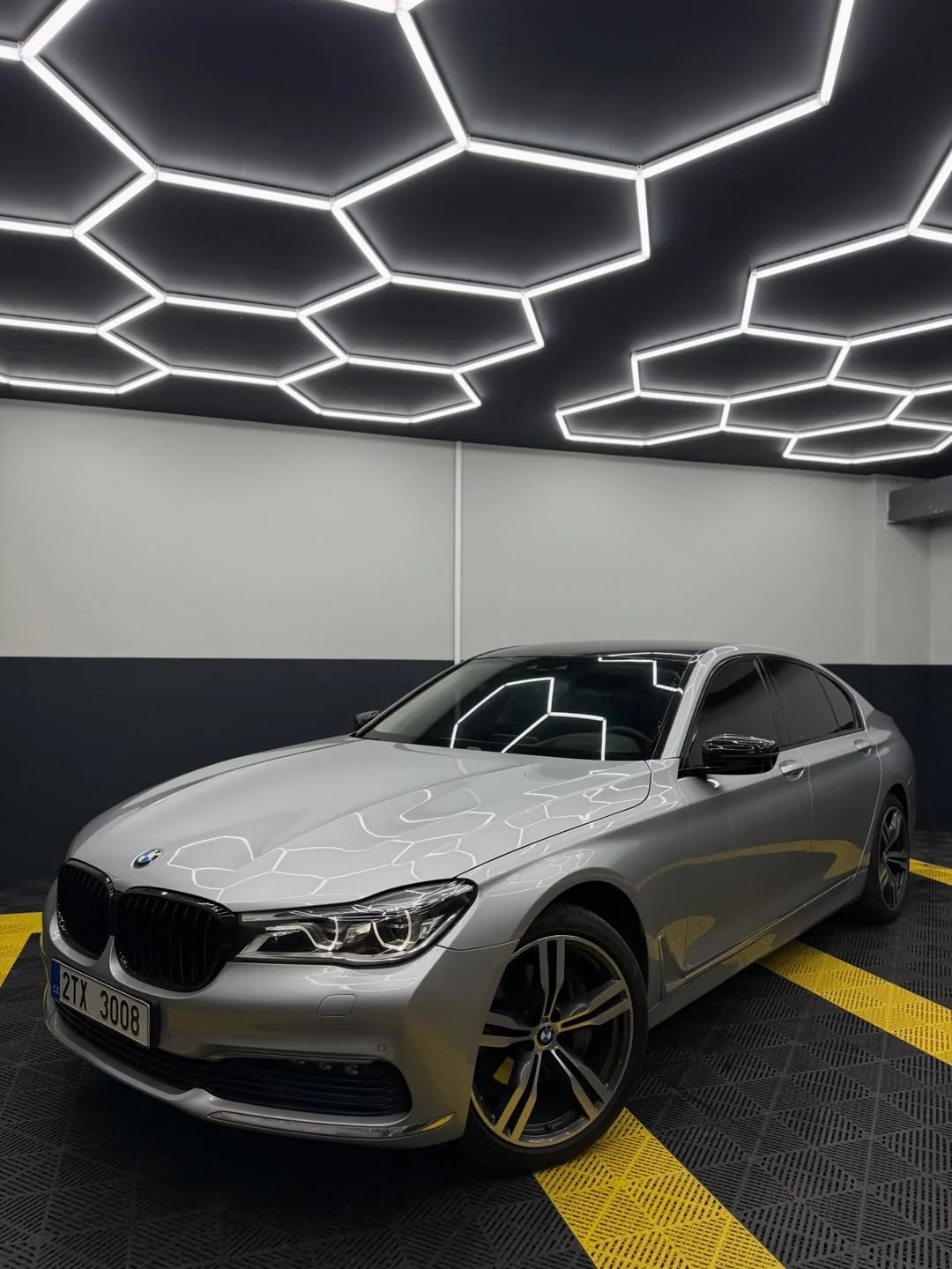BMW G11 740xd