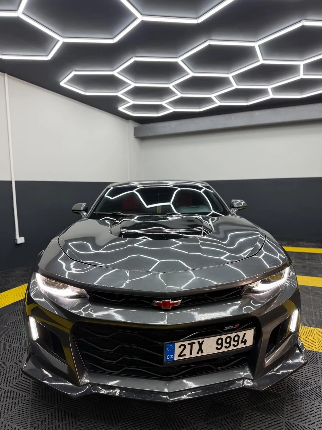 Chevrolet Camaro SS zepředu