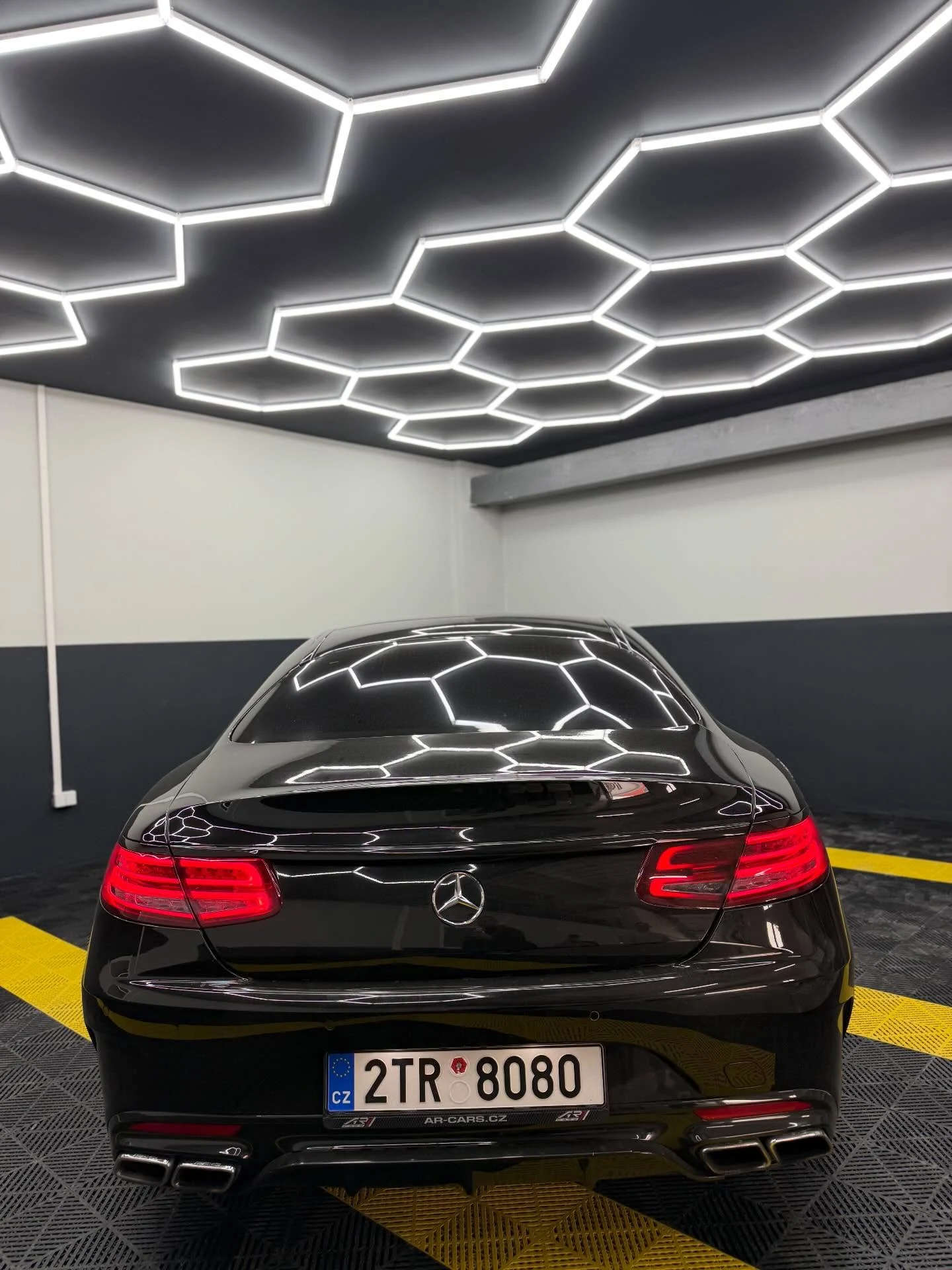 Mercedes S500 Coupé zezadu